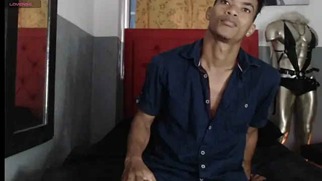 Snapshot of David_s3xy chatting on October 21, 2025, 1:12 pm David s3xy online show from October 21, 2025, 1:12 pm