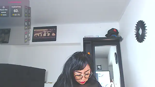 Vicky hotmilf online show from May 5, 2026, 8:33 am