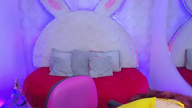 Gaby louse online show from December 13, 2025, 8:36 pm