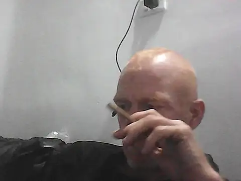 Erikonfire online show from September 10, 2025, 3:50 am