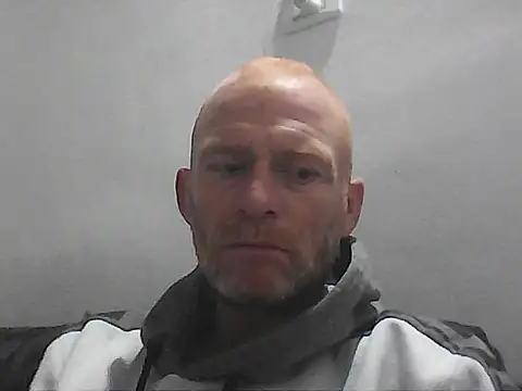 Erikonfire online show from September 10, 2025, 11:27 pm