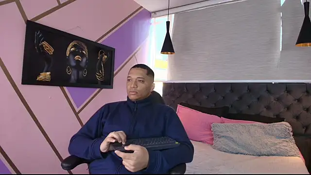 Annie Lii online show from October 15, 2025, 12:38 pm