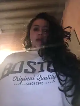 sexy-latina1 online show from October 23, 2025, 7:18 am