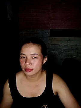 Snapshot of KumChyn chatting on September 19, 2025, 1:01 pm KumChyn online show from September 19, 2025, 1:01 pm