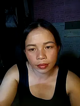 Snapshot of KumChyn chatting on September 20, 2025, 2:29 pm KumChyn online show from September 20, 2025, 2:29 pm