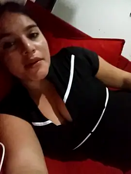 chloe 90 online show from December 5, 2025, 5:38 am