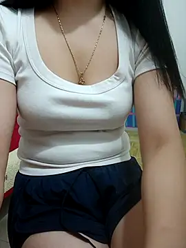 Snapshot of Lolimiu chatting on October 19, 2025, 12:00 am Lolimiu online show from October 19, 2025, 12:00 am