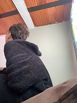 Thiago blsd online show from September 16, 2025, 1:34 pm