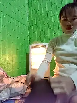 Tin tanny online show from December 18, 2025, 7:20 pm