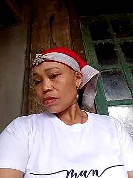 Snapshot of kihi-yo chatting on October 1, 2025, 1:44 am kihi-yo online show from October 1, 2025, 1:44 am