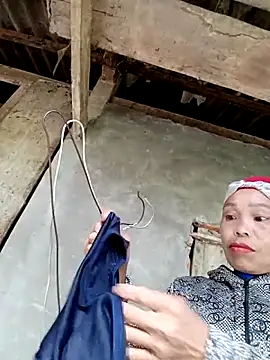 Snapshot of kihi-yo chatting on October 25, 2025, 1:57 am kihi-yo online show from October 25, 2025, 1:57 am