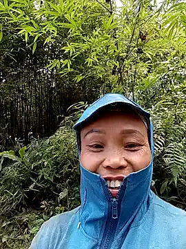 Snapshot of kihi-yo chatting on October 28, 2025, 5:44 am kihi-yo online show from October 28, 2025, 5:44 am