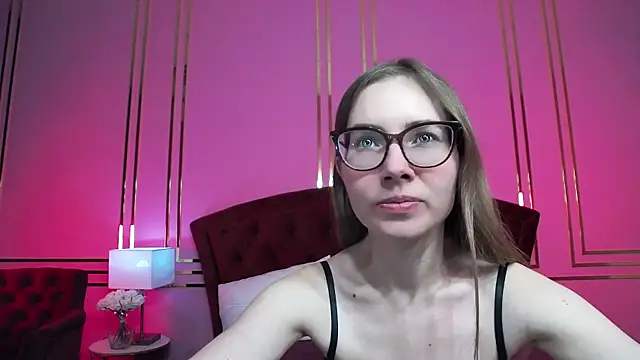 JessieJuss online show from April 16, 2026, 6:41 pm