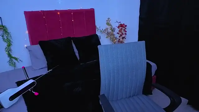 VioletaMedusa online show from October 2, 2025, 11:28 am