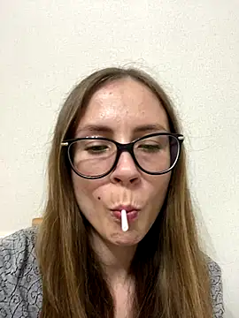 SophieDesire online show from September 17, 2025, 7:48 pm