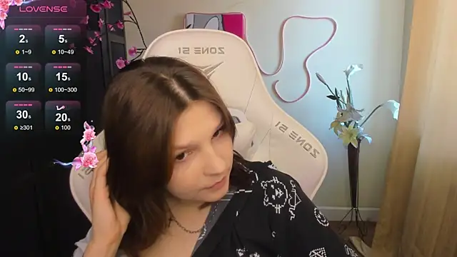 AudreyyKim online show from May 7, 2026, 8:20 am