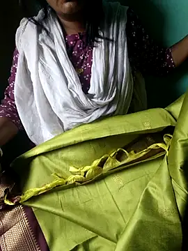 desi boudi87 online show from May 5, 2026, 10:01 am