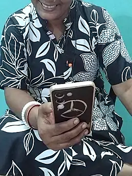 desi boudi87 online show from June 14, 2026, 8:05 am