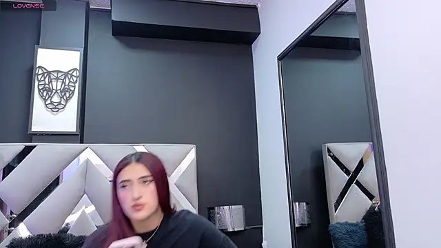 Miia bunny online show from September 16, 2025, 9:05 pm