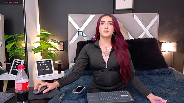 Miia bunny online show from September 20, 2025, 9:49 pm