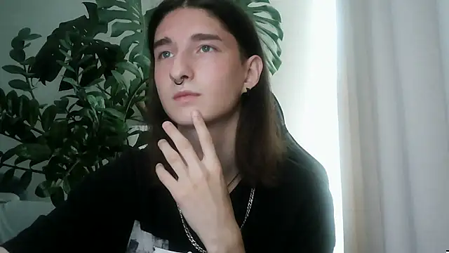 ThrobbinOrris online show from September 10, 2025, 8:58 am