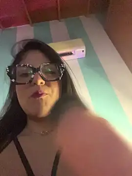 Snapshot of alilith chatting on March 19, 2026, 7:29 pm alilith online show from March 19, 2026, 7:29 pm