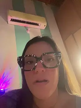 Snapshot of alilith chatting on March 20, 2026, 9:30 pm alilith online show from March 20, 2026, 9:30 pm