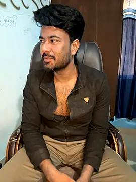 MeekBatgirl online show from November 28, 2025, 2:14 am