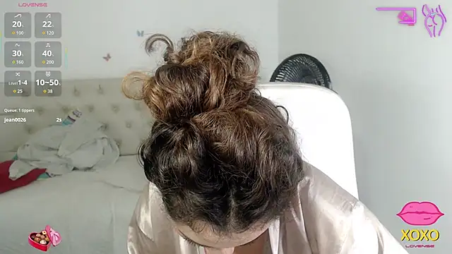 Snapshot of sasha_17_ chatting on October 23, 2025, 12:43 am sasha 17 online show from October 23, 2025, 12:43 am