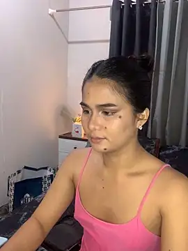 Snapshot of AngelHille chatting on September 26, 2025, 4:44 pm AngelHille online show from September 26, 2025, 4:44 pm