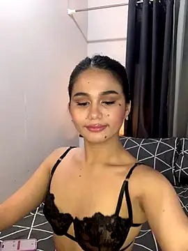 Snapshot of AngelHille chatting on October 3, 2025, 1:30 pm AngelHille online show from October 3, 2025, 1:30 pm