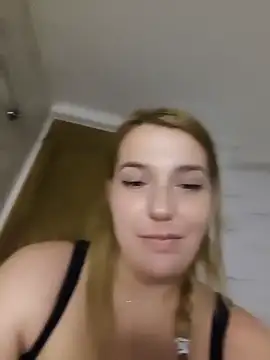 Sakura 2000 online show from March 12, 2026, 11:44 pm