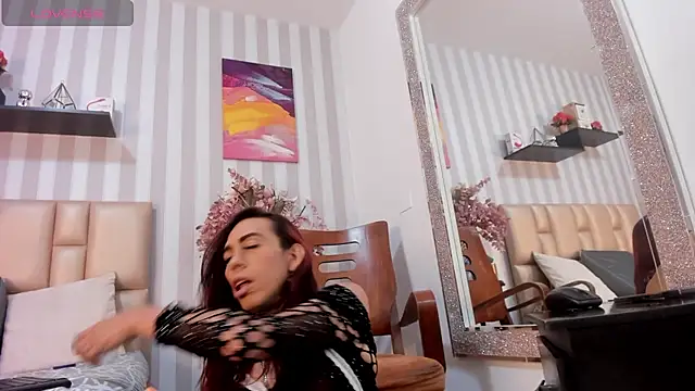 MissDiabla  online show from September 8, 2025, 5:12 pm