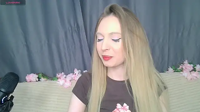 BabbbyFoxxx online show from November 29, 2025, 2:58 am