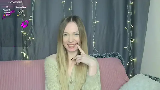 BabbbyFoxxx online show from January 7, 2026, 2:58 am