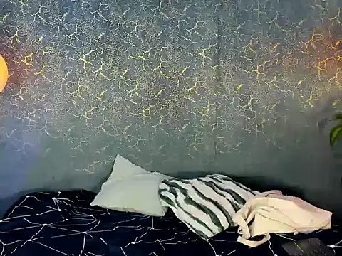 zorre  online show from October 5, 2025, 5:55 pm