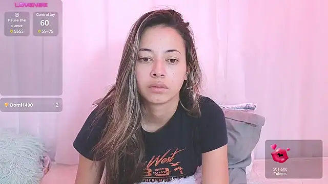Snapshot of Danny_Ninaa chatting on December 10, 2024, 7:32 pm Danny Ninaa online show from December 10, 2024, 7:32 pm