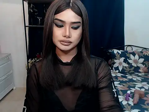 Snapshot of RositaUshvada chatting on October 23, 2025, 5:12 pm RositaUshvada online show from October 23, 2025, 5:12 pm