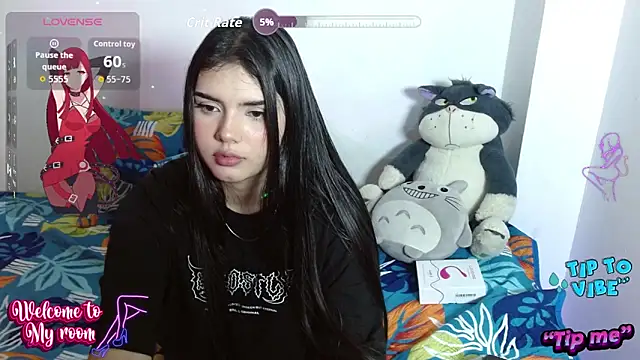 Emma yui19 online show from October 28, 2025, 11:29 pm