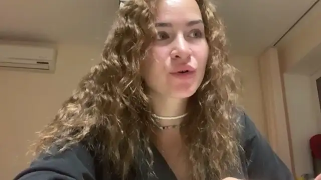 BunnyTiedeman online show from September 17, 2025, 6:20 pm