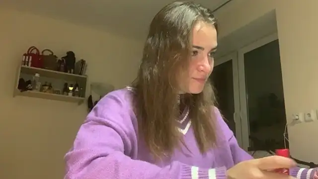 BunnyTiedeman online show from September 18, 2025, 5:37 pm