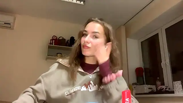 BunnyTiedeman online show from October 4, 2025, 4:38 pm