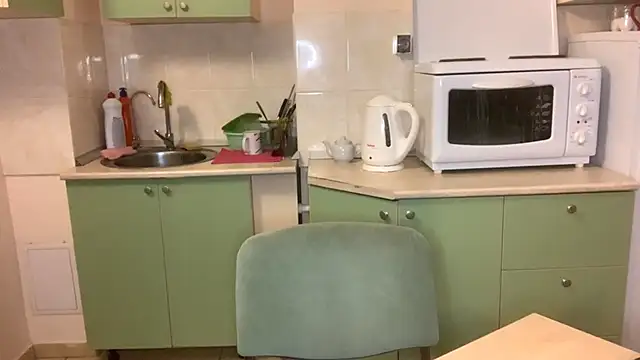 BunnyTiedeman online show from October 8, 2025, 4:15 pm