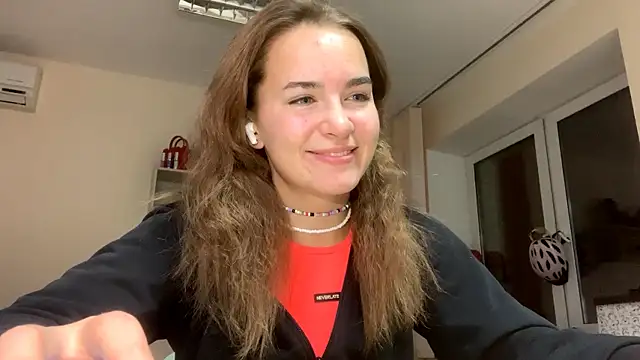 BunnyTiedeman online show from October 18, 2025, 3:13 pm