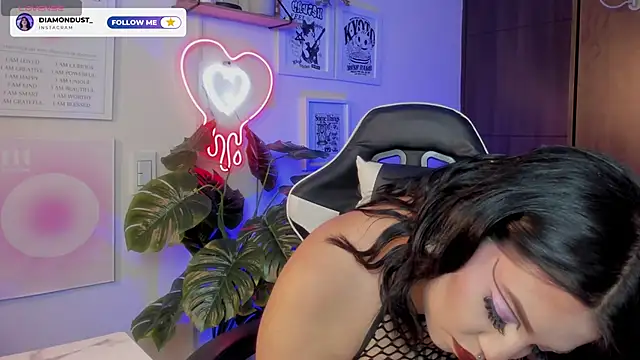 Snapshot of diamond_dustt chatting on September 24, 2025, 9:07 pm diamond dustt online show from September 24, 2025, 9:07 pm