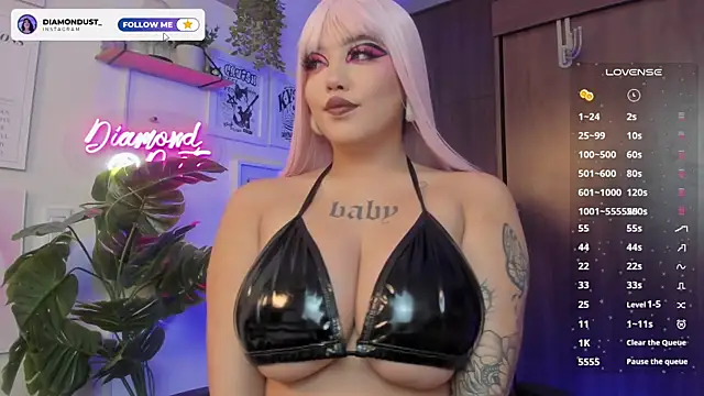 Snapshot of diamond_dustt chatting on October 14, 2025, 7:47 pm diamond dustt online show from October 14, 2025, 7:47 pm