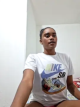 CandyyKiss online show from September 12, 2025, 1:38 am