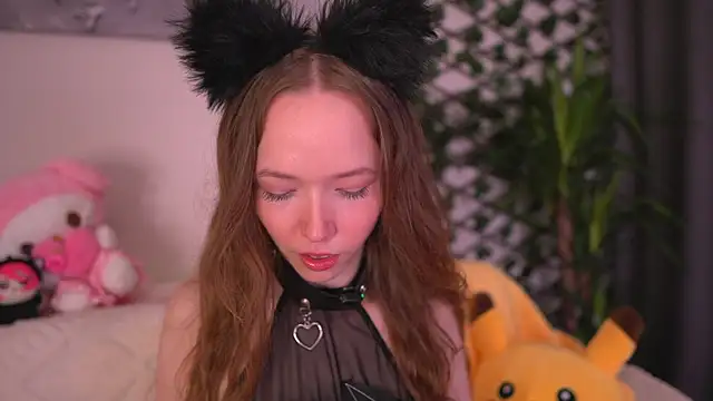 Polly Angel online show from September 10, 2025, 10:21 pm