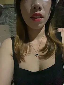 Rio-sexy online show from November 13, 2025, 1:10 pm