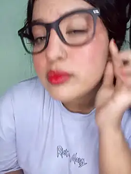 Snapshot of Cat_Hot_Party chatting on October 10, 2025, 4:22 am Cat Hot Party online show from October 10, 2025, 4:22 am